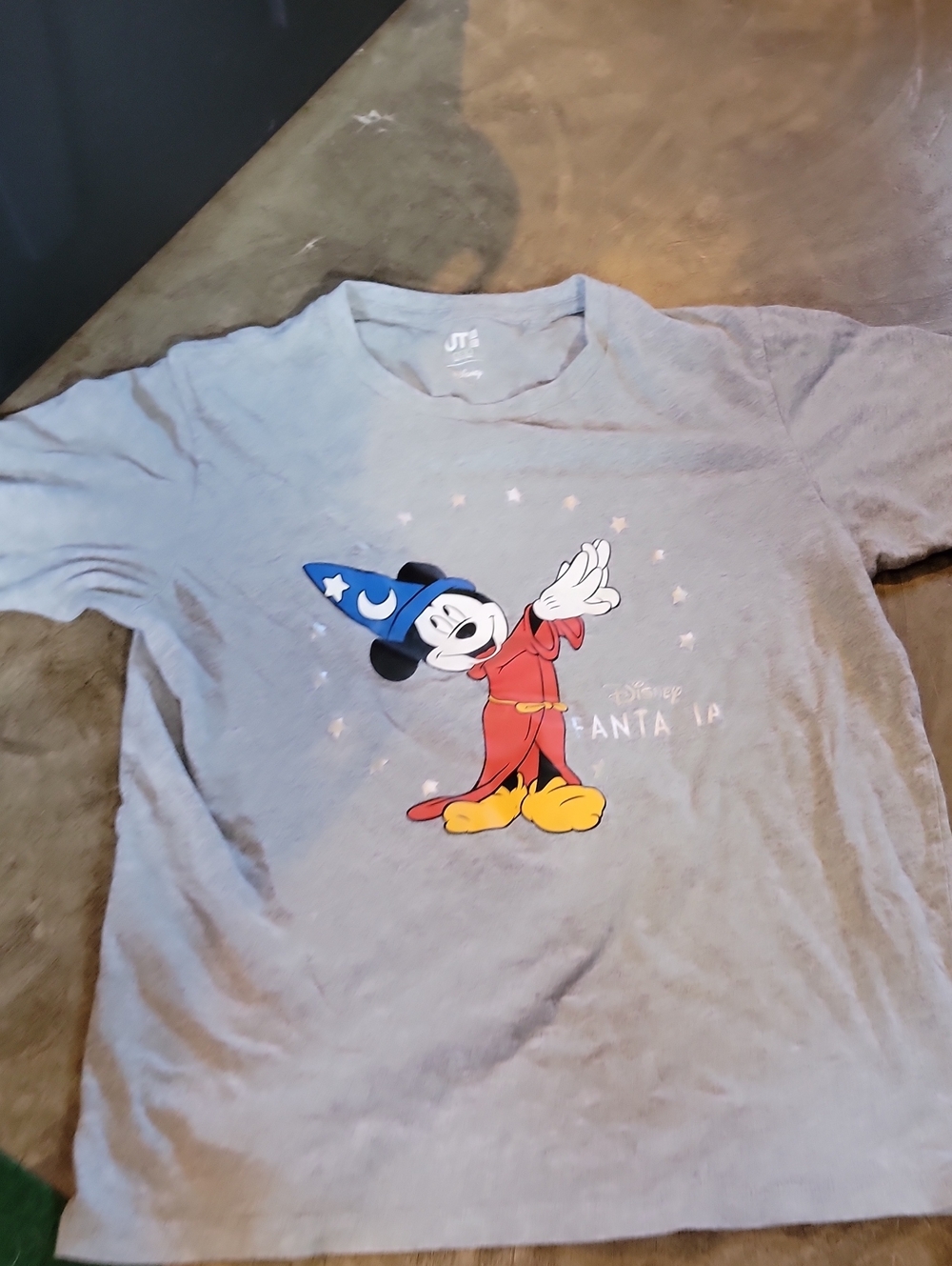 Uniqlo Kids Mickey Sorcerer Tee in Light Gray with Blue Hat and Red Robe